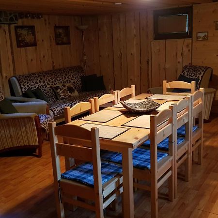 Chata Pod Skalou Valaská Buitenkant foto