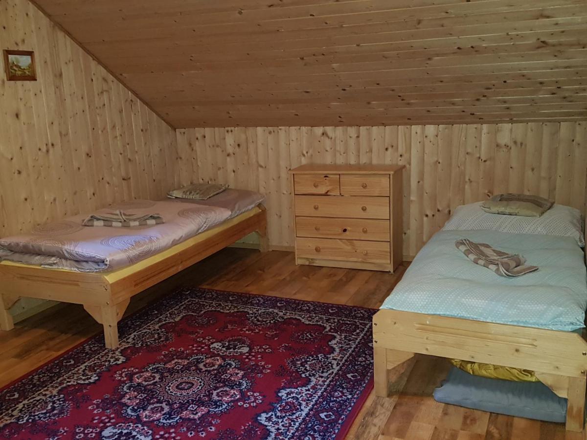 Chata Pod Skalou Valaská Buitenkant foto